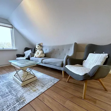 Cozy Coastal In Villa